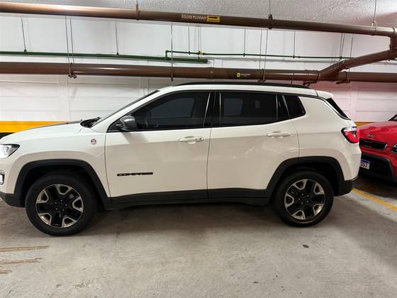 JEEP COMPASS 2.0 16V DIESEL TRAILHAWK 4X4 AUTOMÁTICO JEEP COMPASS 2.0 16V DIESEL TRAILHAWK 4X4 AUTOMÁTICO